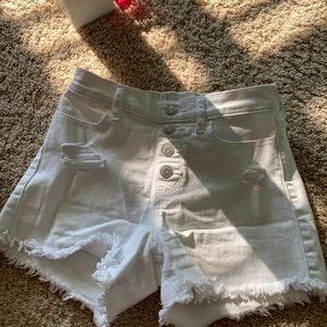 selling because to small! very comfortable , cute